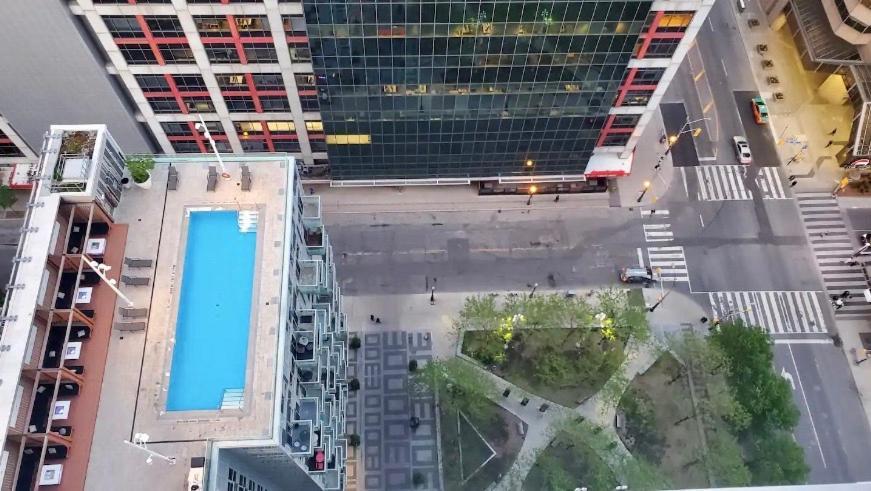 Cn Tower View 2 Bedroom